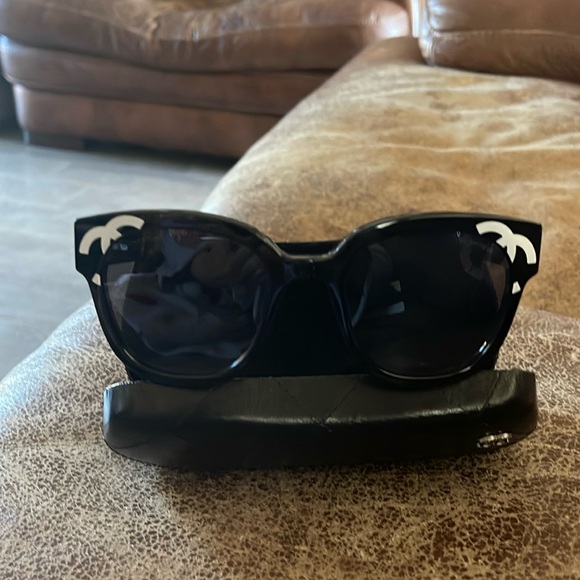 Chanel black sunglasses, authentic , worn once, I need prescription sunglasses, - Picture 1 of 7